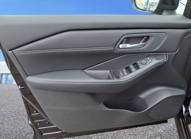 
 Nissan Rogue full									