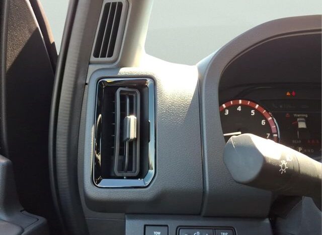 
 Nissan Frontier full									