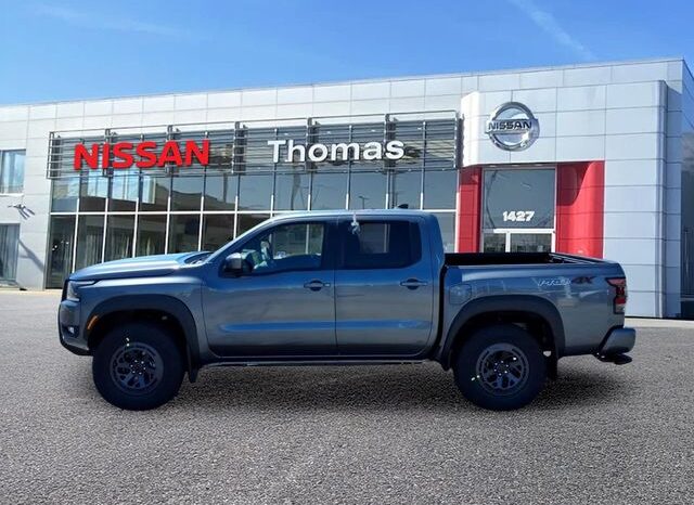 
 Nissan Frontier full									