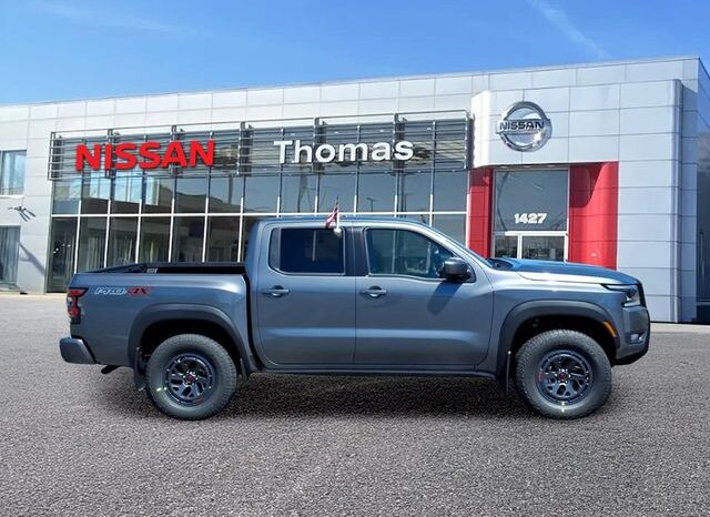 
 Nissan Frontier full									