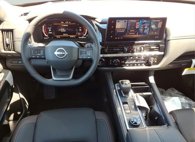 
 Nissan Pathfinder full									