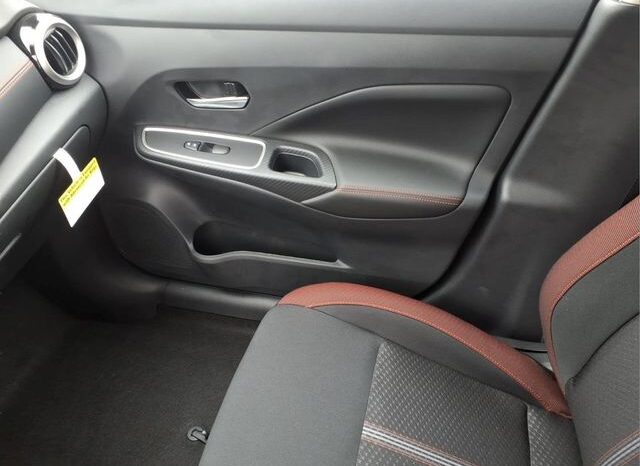 
 Nissan Versa full									