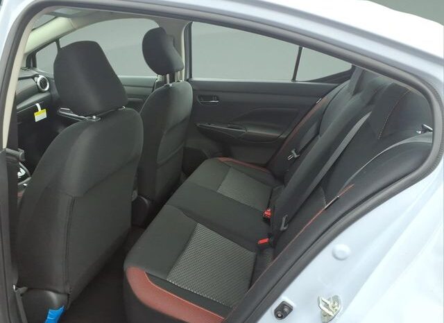 
 Nissan Versa full									