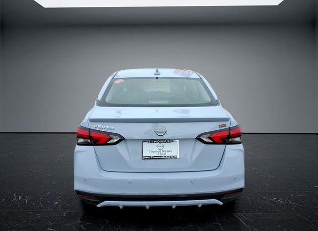 
 Nissan Versa full									