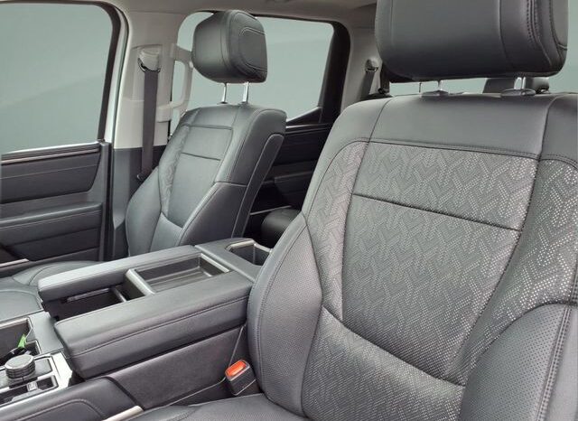 
 Toyota Tundra Hybrid full									
