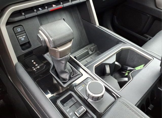 
 Toyota Tundra Hybrid full									