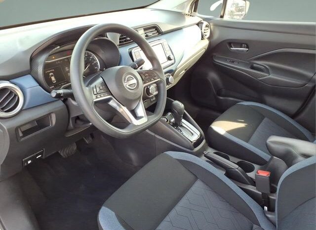 
 Nissan Versa full									