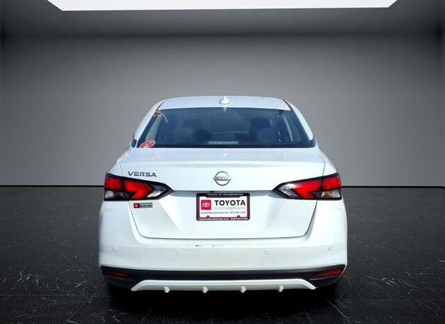 
 Nissan Versa full									
