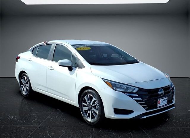 
 Nissan Versa full									