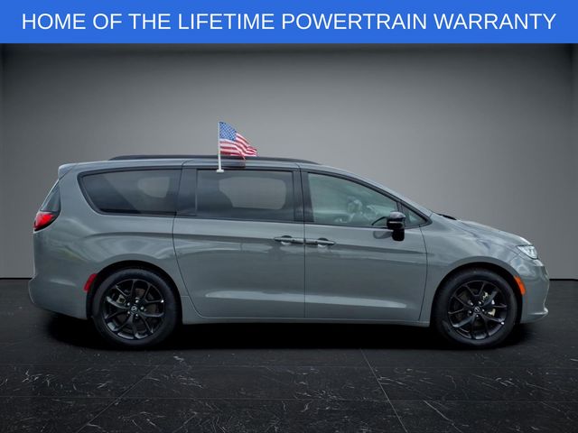 Chrysler Pacifica
