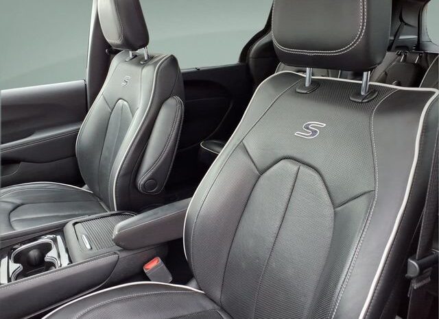 
 Chrysler Pacifica full									
