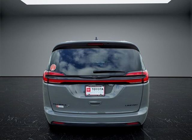
 Chrysler Pacifica full									