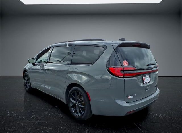 
 Chrysler Pacifica full									