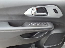Chrysler Pacifica full