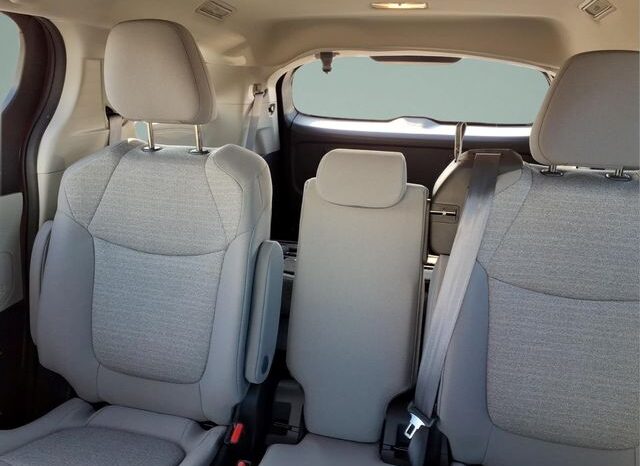 
 Toyota Sienna full									