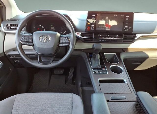 
 Toyota Sienna full									