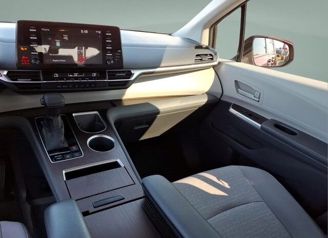 
 Toyota Sienna full									