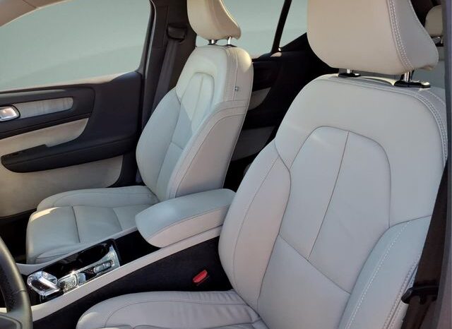 
 Volvo XC40 full									