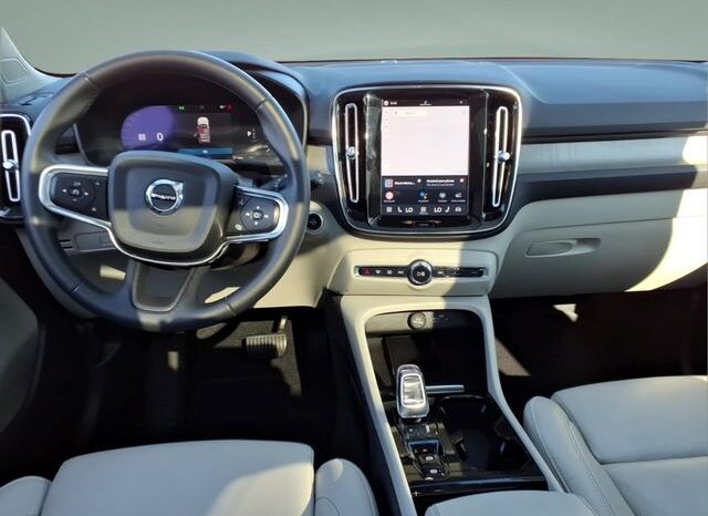 
 Volvo XC40 full									