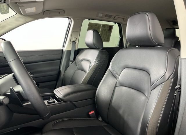 
 Nissan Pathfinder full									