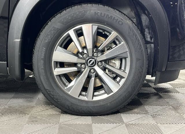 
 Nissan Pathfinder full									