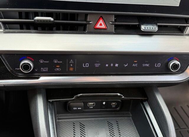 
 Kia Sportage Hybrid full									