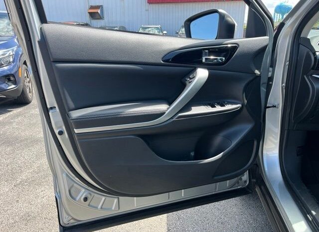 
 Mitsubishi Eclipse Cross full									