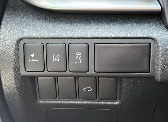 
 Mitsubishi Eclipse Cross full									