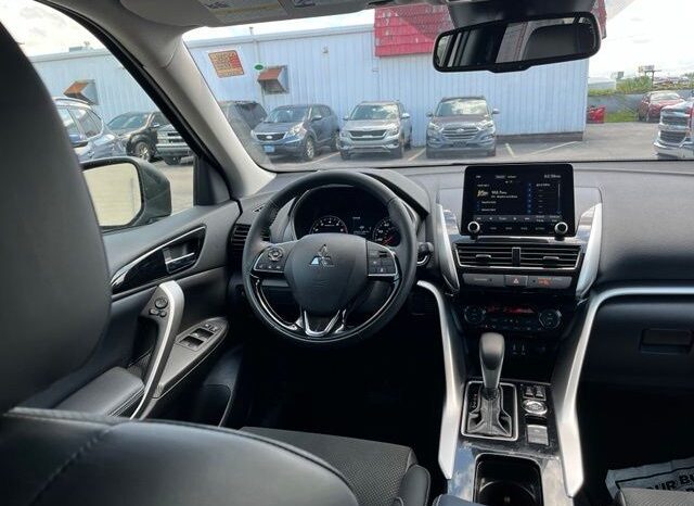 
 Mitsubishi Eclipse Cross full									