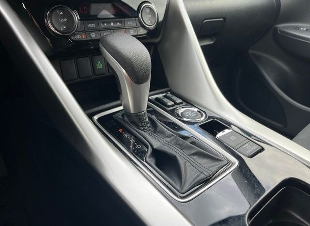 
 Mitsubishi Eclipse Cross full									