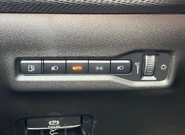 
 Jeep Cherokee full									