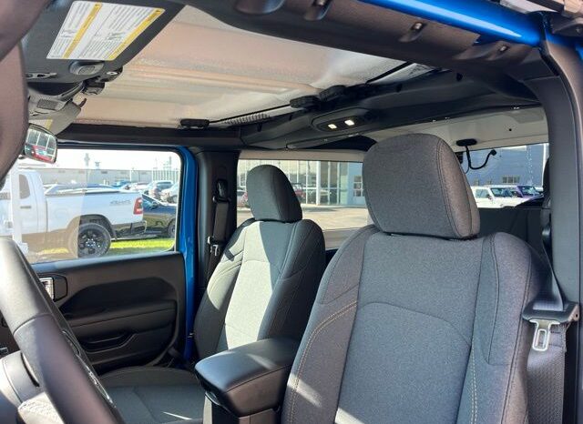 
 Jeep Wrangler full									