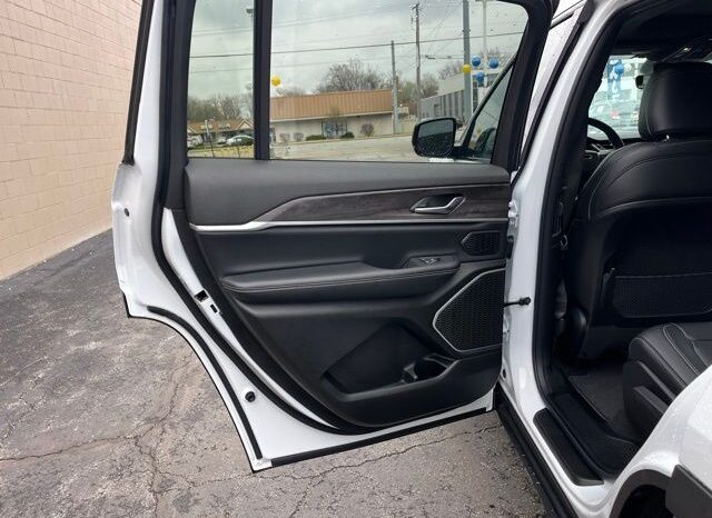 
 Jeep Grand Cherokee L full									