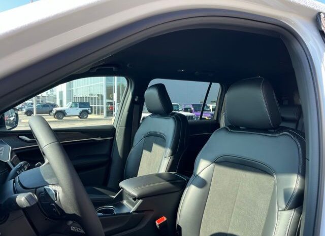 
 Jeep Grand Cherokee L full									