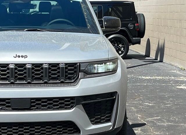 
								Jeep Grand Cherokee L full									