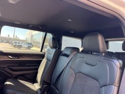 
										Jeep Grand Cherokee L full									