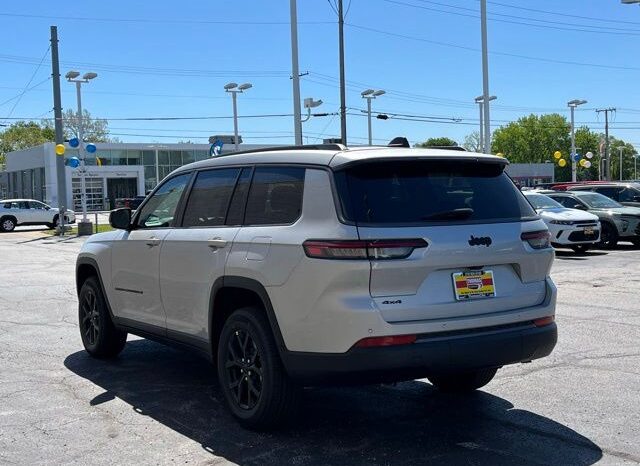 
								Jeep Grand Cherokee L full									