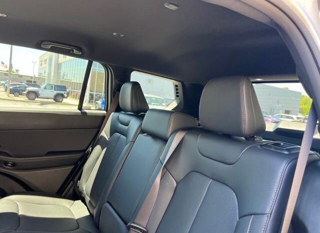
 Jeep Cherokee full									