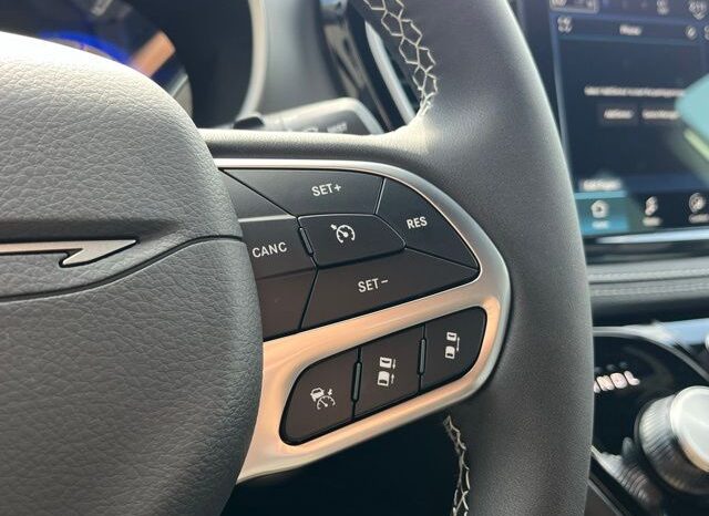
 Chrysler Pacifica full									