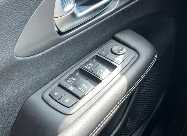 
 Chrysler Pacifica full									