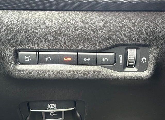 
 Jeep Cherokee full									