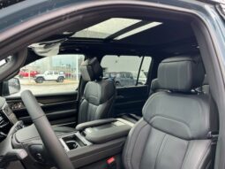 
 Jeep Grand Wagoneer full									