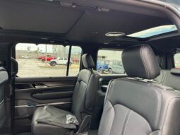 
 Jeep Grand Wagoneer full									
