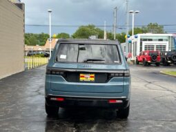 
 Jeep Grand Wagoneer full									