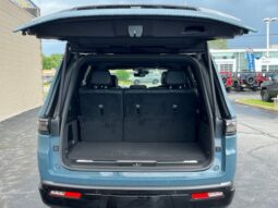 
 Jeep Grand Wagoneer full									
