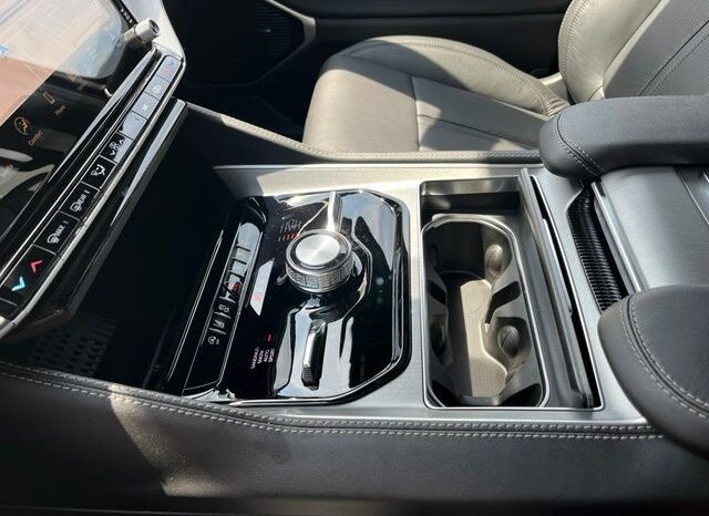 
 Jeep Grand Wagoneer full									