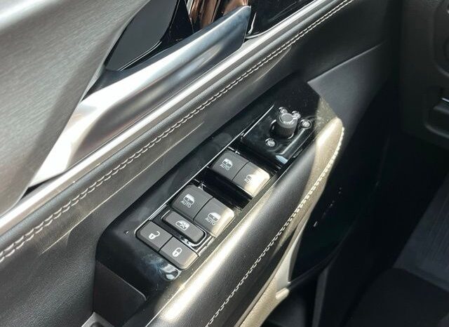 
 Jeep Grand Wagoneer full									