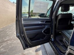 
 Jeep Grand Wagoneer full									