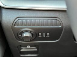 Jeep Grand Wagoneer full