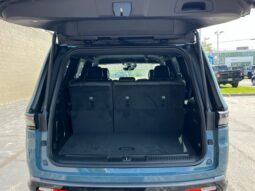 Jeep Grand Wagoneer full
